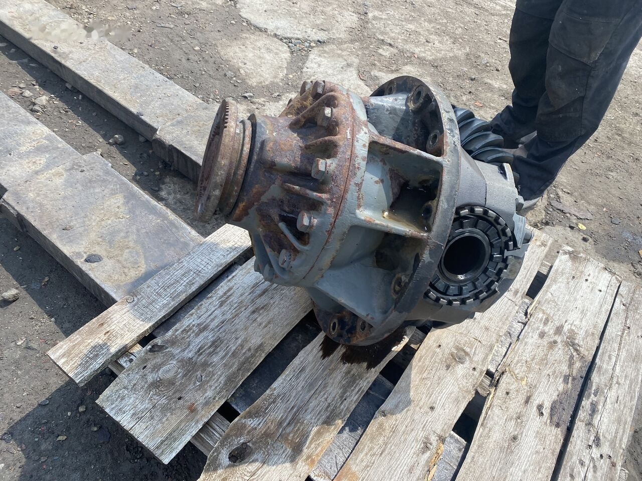 Volvo lock, rear axle assembly : GRUP FH FM FL ALL RATIO truck - Différentiel pour Camion: photos 2 Volvo lock, rear axle assembly : GRUP FH FM FL ALL RATIO truck - Différentiel pour Camion: photos 2