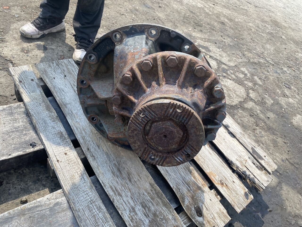 Volvo lock, rear axle assembly : GRUP FH FM FL ALL RATIO truck - Différentiel pour Camion: photos 3 Volvo lock, rear axle assembly : GRUP FH FM FL ALL RATIO truck - Différentiel pour Camion: photos 3