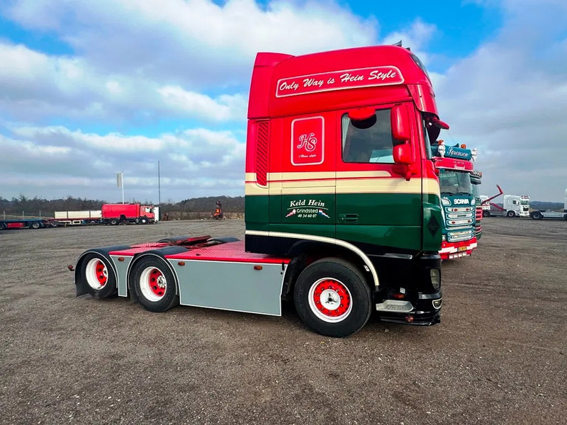 DAF XF 510 Special Interior. Air / Air suspension. Hydr. system. - Tracteur routier: photos 4 DAF XF 510 Special Interior. Air / Air suspension. Hydr. system. - Tracteur routier: photos 4