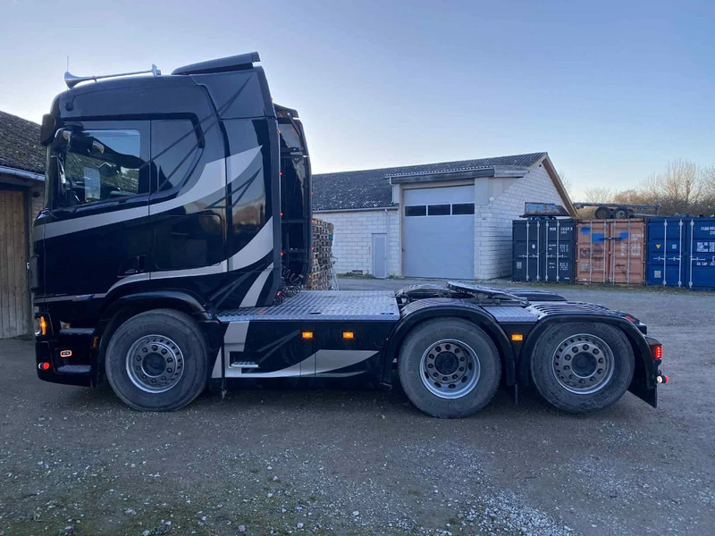 Scania R560 560R super 6x2*4 rearsteering. Hydr. system Air / Air suspension - Tracteur routier: photos 4 Scania R560 560R super 6x2*4 rearsteering. Hydr. system Air / Air suspension - Tracteur routier: photos 4