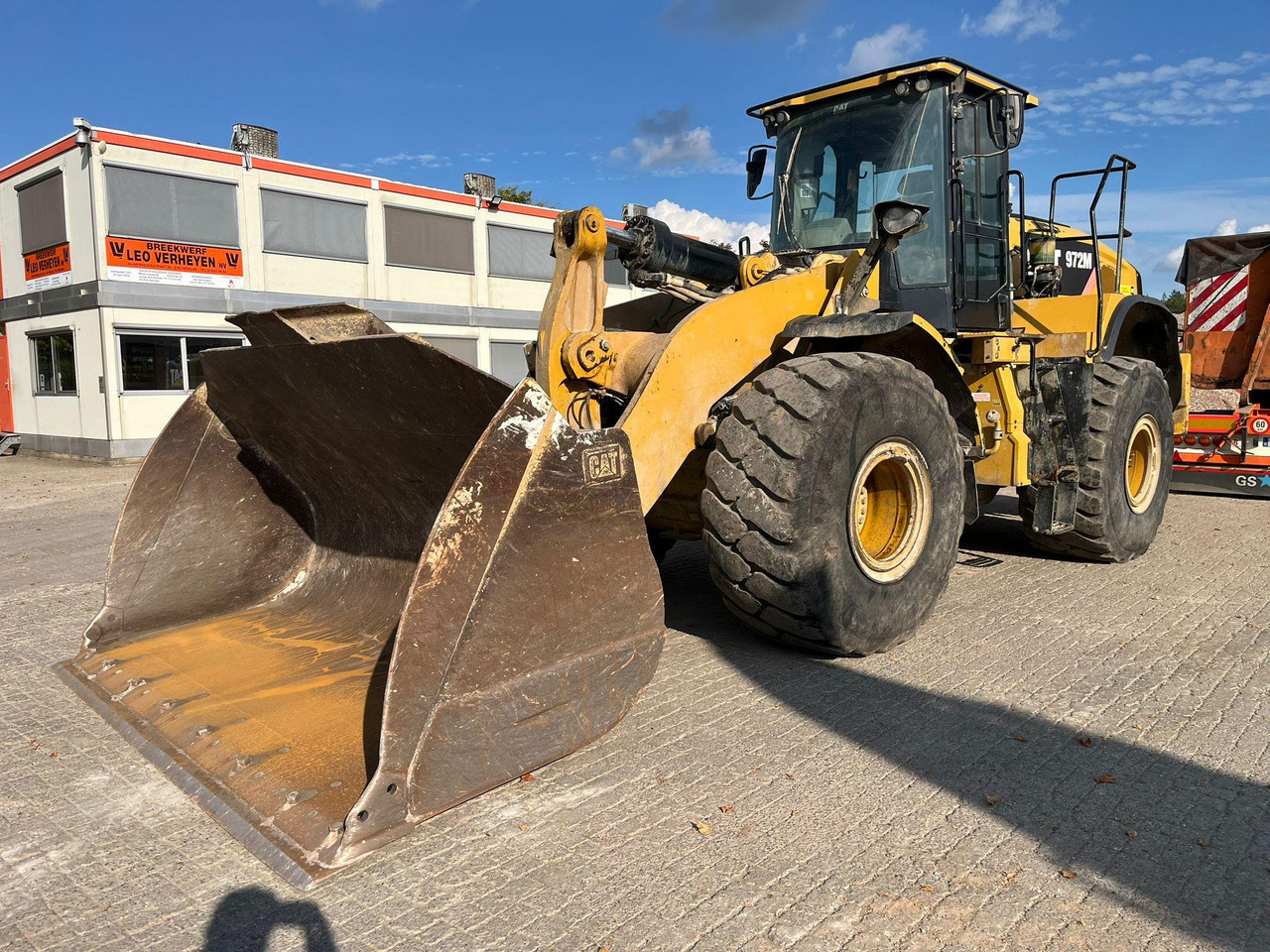 Caterpillar 972M - Chargeuse sur pneus: photos 1 Caterpillar 972M - Chargeuse sur pneus: photos 1