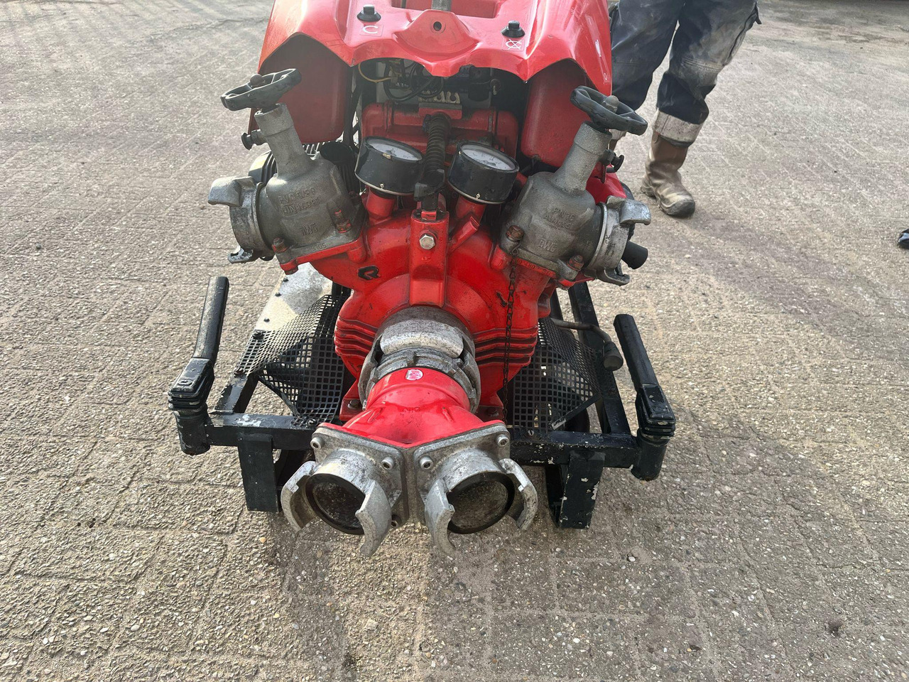 Rosenbauer FP 8/8 - Pompe à eau: photos 5 Rosenbauer FP 8/8 - Pompe à eau: photos 5