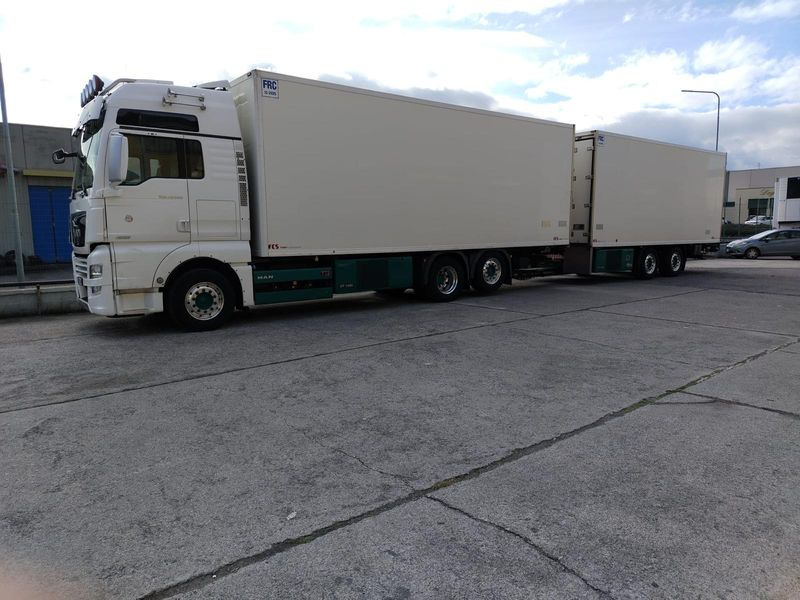 AUTOTRENO FRIGO MAN TGX TGX 26.580 6x2-4 LL - Camion frigorifique: photos 1 AUTOTRENO FRIGO MAN TGX TGX 26.580 6x2-4 LL - Camion frigorifique: photos 1