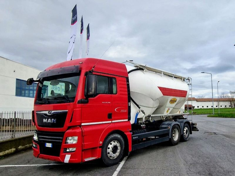 Camion cisterna MAN TGX TGX 26.500 - Tracteur routier: photos 1 Camion cisterna MAN TGX TGX 26.500 - Tracteur routier: photos 1