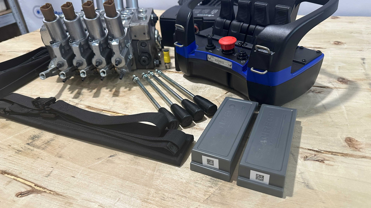 Set Scanreco G4 with Walvoil DPX100 Bandit Industries, DR Power Equipment - Dessoucheuse: photos 3 Set Scanreco G4 with Walvoil DPX100 Bandit Industries, DR Power Equipment - Dessoucheuse: photos 3