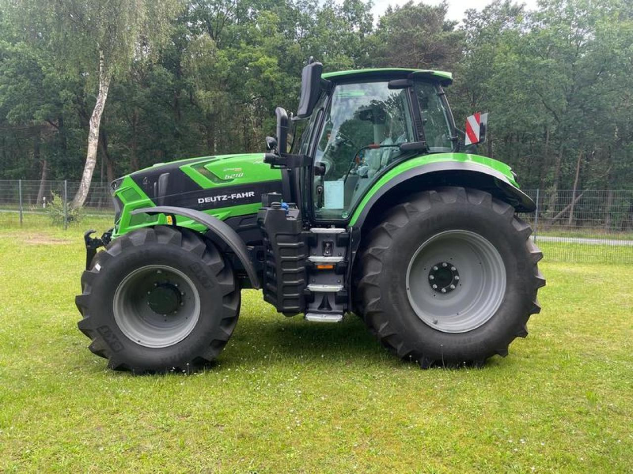 Deutz-Fahr 6210 PSHIFT AKTION - Tracteur agricole: photos 2 Deutz-Fahr 6210 PSHIFT AKTION - Tracteur agricole: photos 2