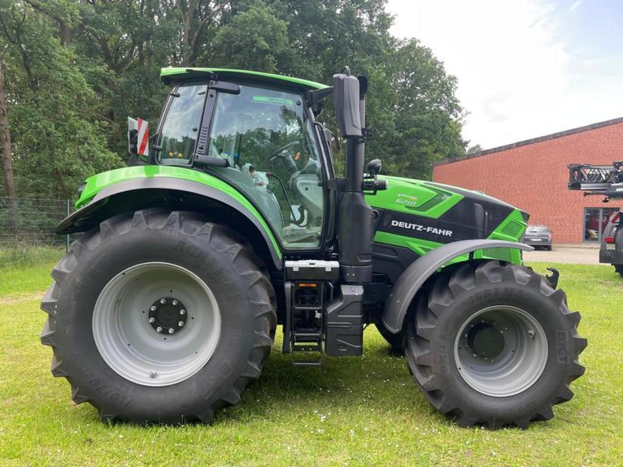 Deutz-Fahr 6210 PSHIFT AKTIONSPREIS!! - Tracteur agricole: photos 4 Deutz-Fahr 6210 PSHIFT AKTIONSPREIS!! - Tracteur agricole: photos 4