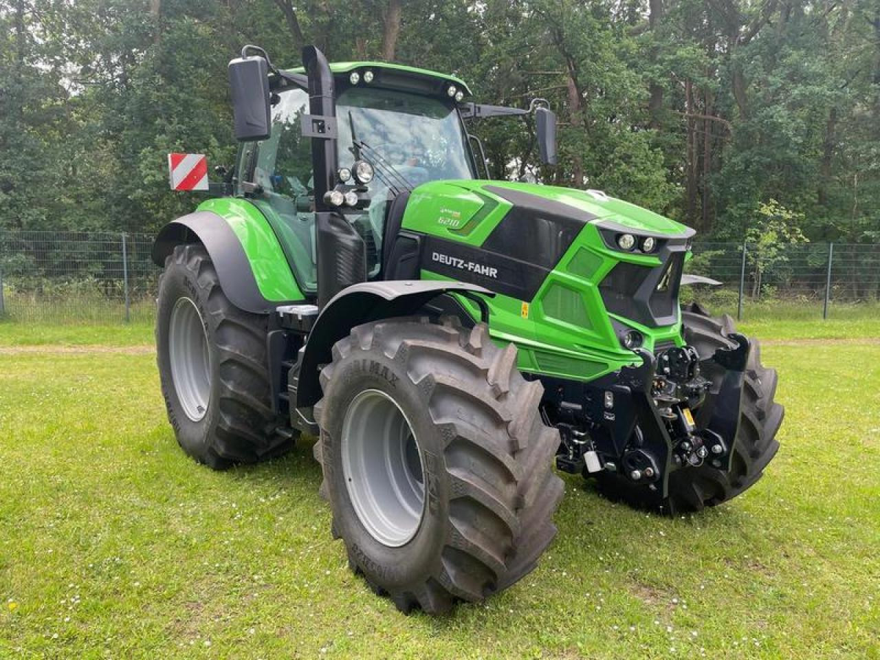 Deutz-Fahr 6210 PSHIFT AKTIONSPREIS!! - Tracteur agricole: photos 5 Deutz-Fahr 6210 PSHIFT AKTIONSPREIS!! - Tracteur agricole: photos 5