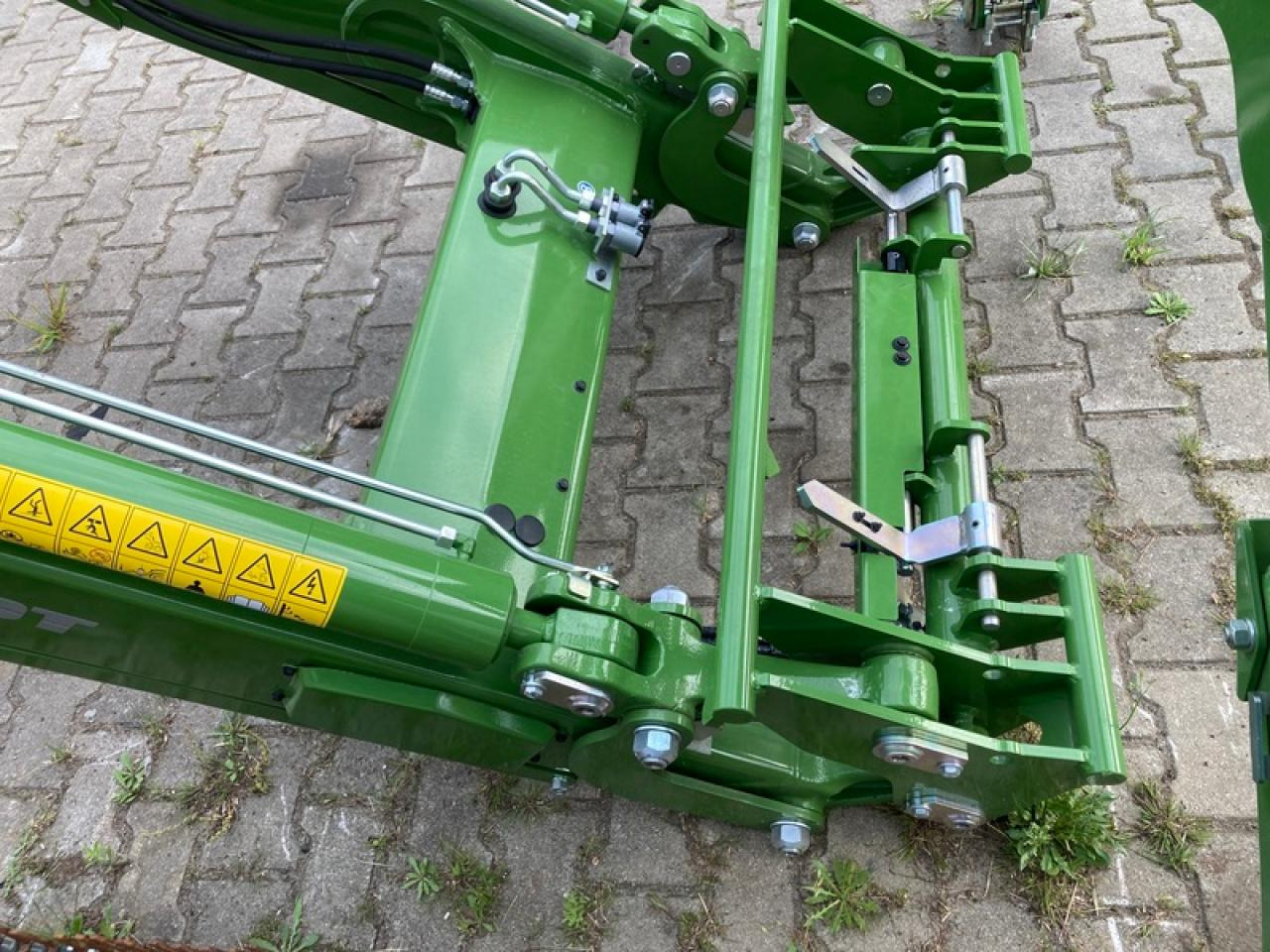 Fendt FRONTLADER CARGO 5X85 AKTION - Chargeur frontal pour tracteur: photos 3 Fendt FRONTLADER CARGO 5X85 AKTION - Chargeur frontal pour tracteur: photos 3
