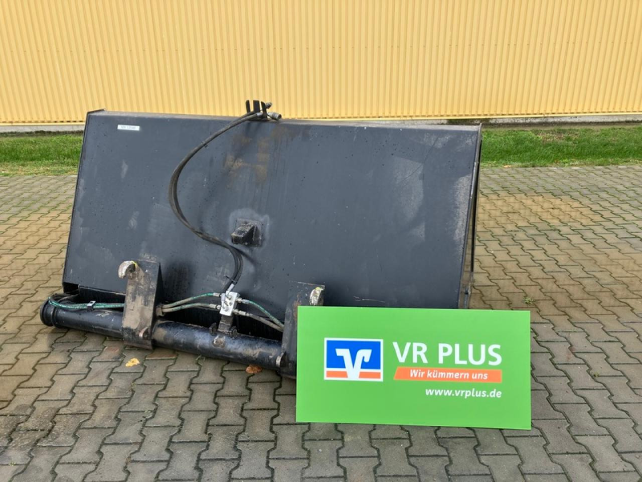 HOCHKIPPSCHAUFEL FRICKE EUROAUFNAH - Godet: photos 1 HOCHKIPPSCHAUFEL FRICKE EUROAUFNAH - Godet: photos 1