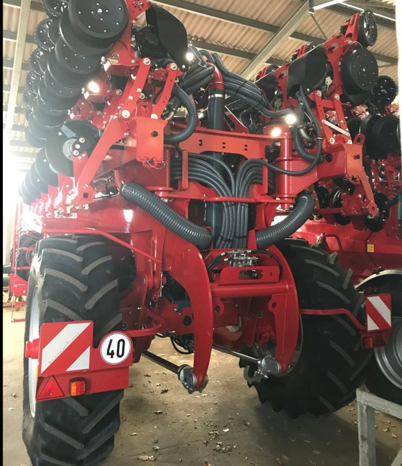 Horsch MAESTRO 12SX AUTOFORCE - Semoir monograine: photos 3 Horsch MAESTRO 12SX AUTOFORCE - Semoir monograine: photos 3