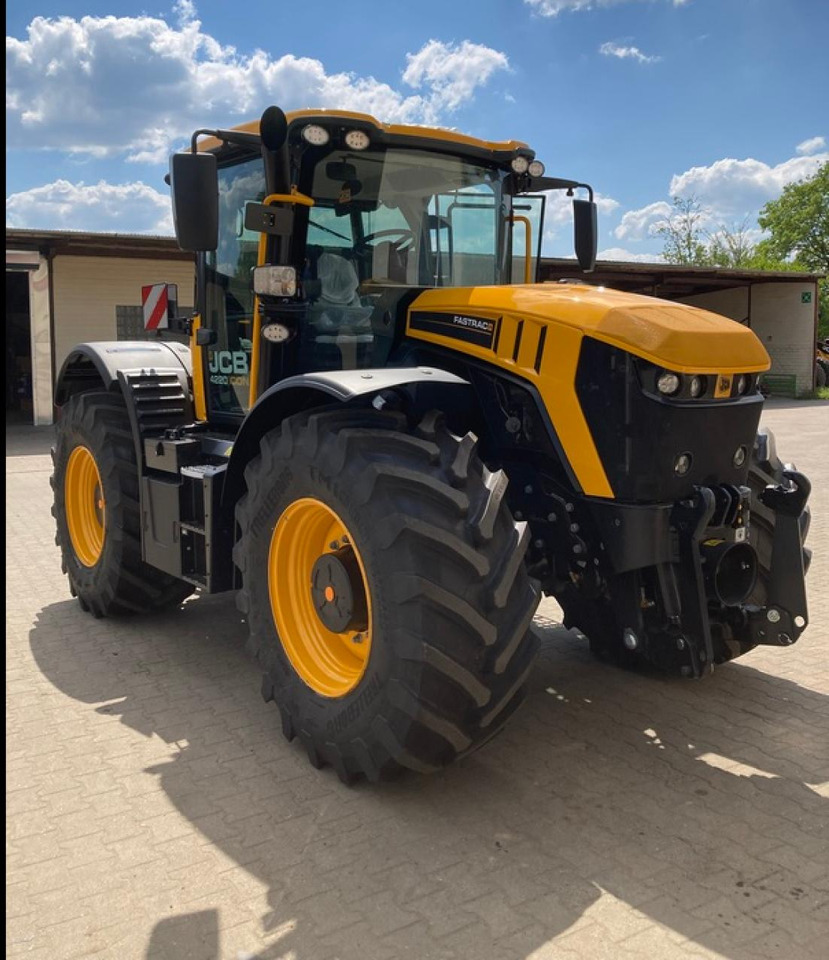 JCB FASTRAC 4220 - Tracteur agricole: photos 1 JCB FASTRAC 4220 - Tracteur agricole: photos 1