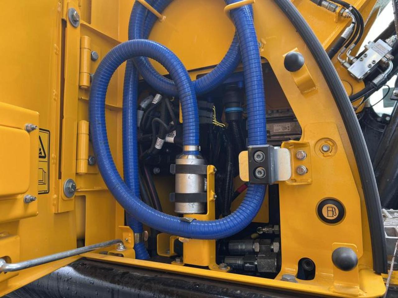 JCB JS145W - Pelle sur pneus: photos 3 JCB JS145W - Pelle sur pneus: photos 3