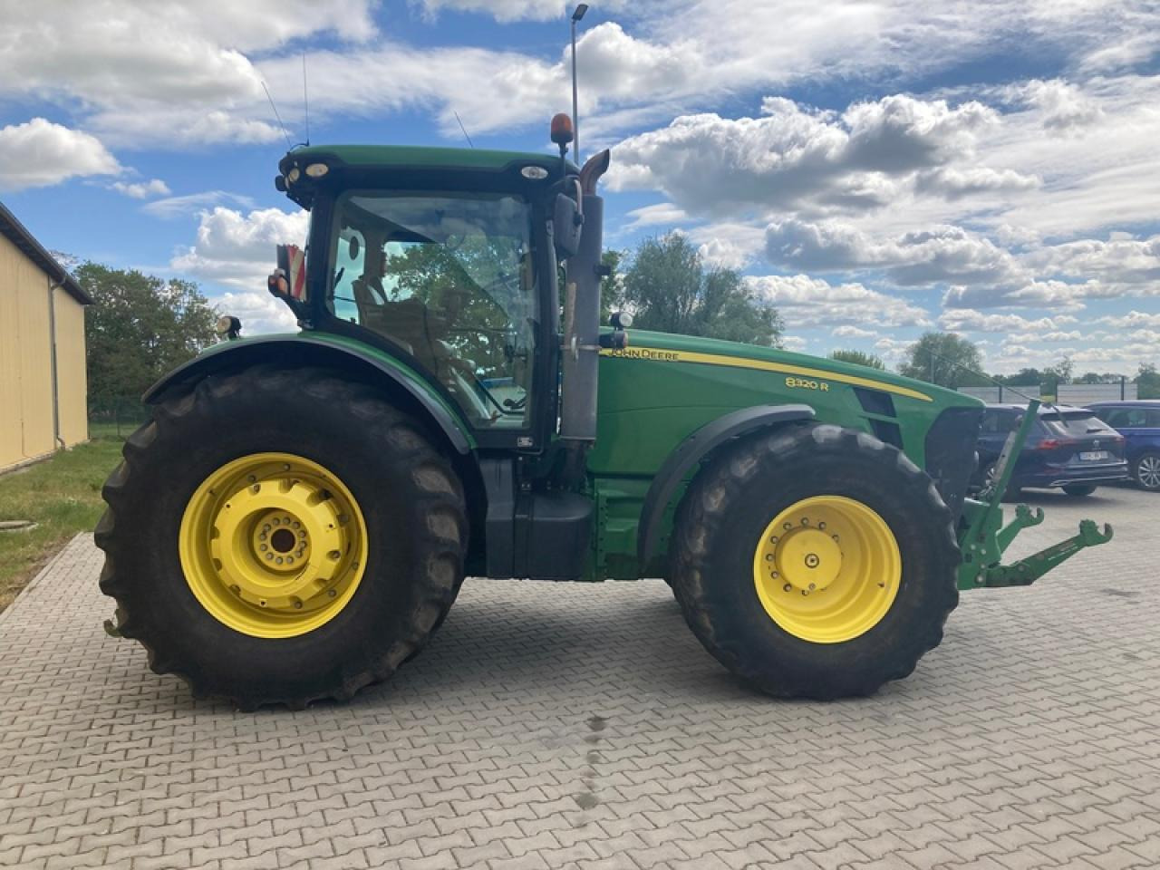 John Deere 8320 R AUTOPOWER - Tracteur agricole: photos 4 John Deere 8320 R AUTOPOWER - Tracteur agricole: photos 4