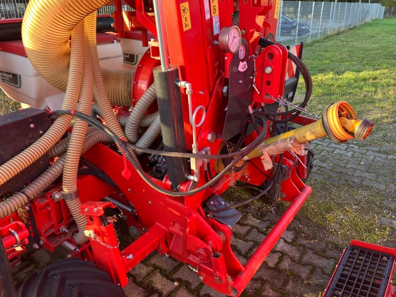 Kverneland OPTIMA 12 SX + FRONTTANK//GEOSEED - Semoir monograine: photos 5 Kverneland OPTIMA 12 SX + FRONTTANK//GEOSEED - Semoir monograine: photos 5