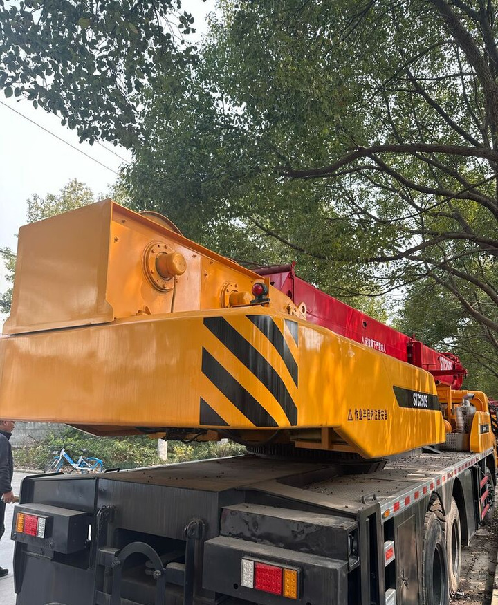 Sany China brand STC250S STC500 STC1000 25ton used truck crane - Grue mobile: photos 4 Sany China brand STC250S STC500 STC1000 25ton used truck crane - Grue mobile: photos 4