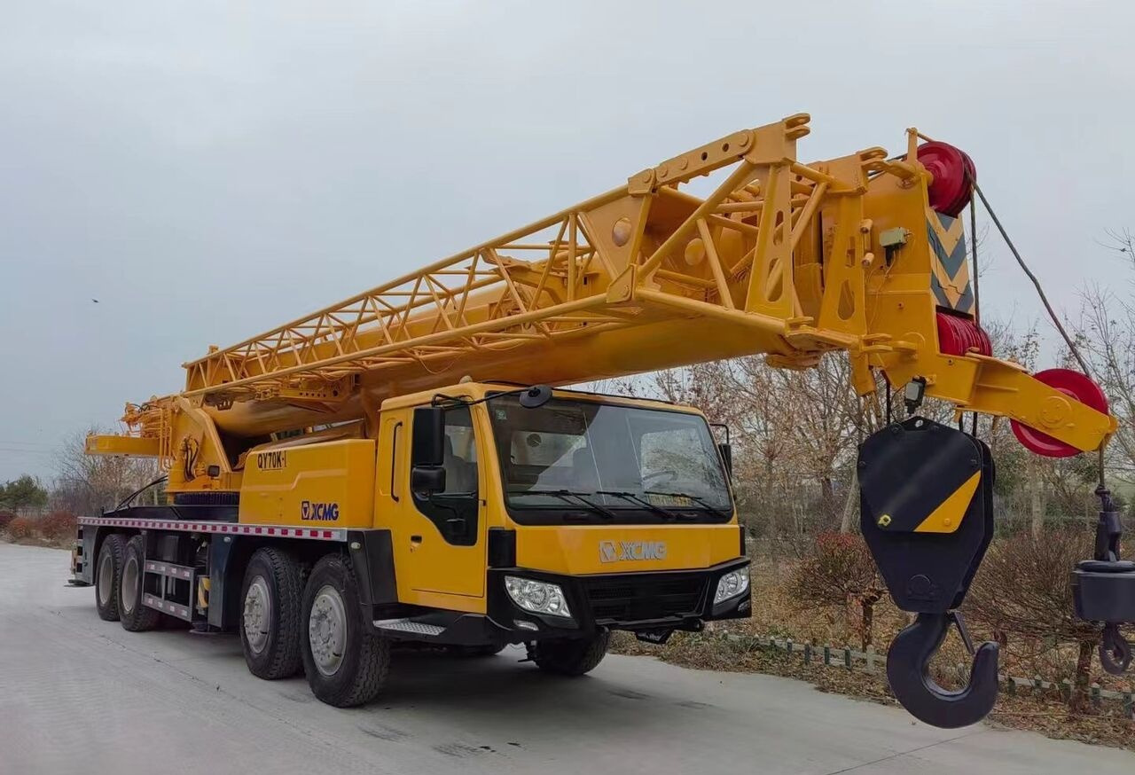 XCMG QY25K QY30K QY70K QY70KC truck crane - Grue mobile: photos 3 XCMG QY25K QY30K QY70K QY70KC truck crane - Grue mobile: photos 3