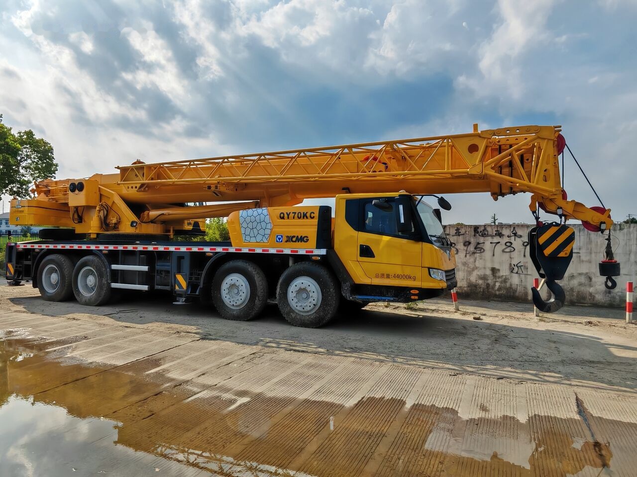 XCMG QY70KC - Grue mobile: photos 1 XCMG QY70KC - Grue mobile: photos 1