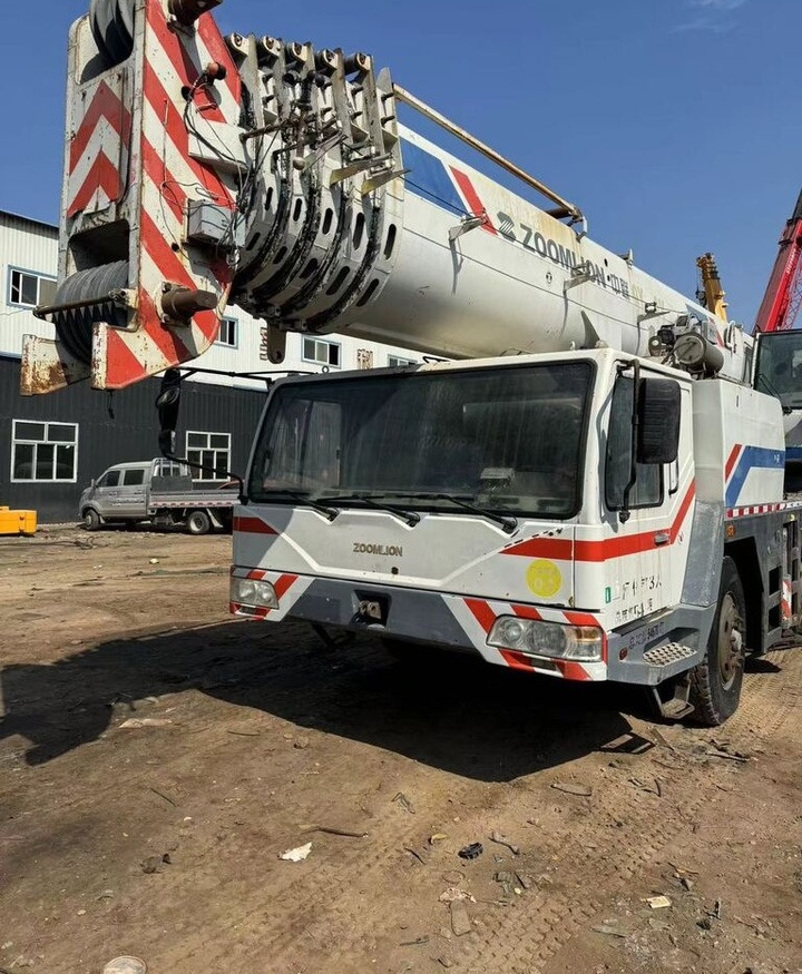 Zoomlion QY130V 130T 130ton 130 220 160 - Grue mobile: photos 1 Zoomlion QY130V 130T 130ton 130 220 160 - Grue mobile: photos 1