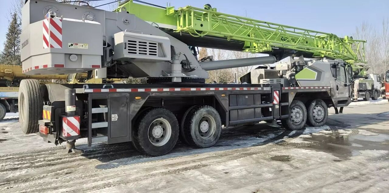 Zoomlion ZTC350 ZTC250 ZTC550 ZTC1000 - Grue mobile: photos 3 Zoomlion ZTC350 ZTC250 ZTC550 ZTC1000 - Grue mobile: photos 3