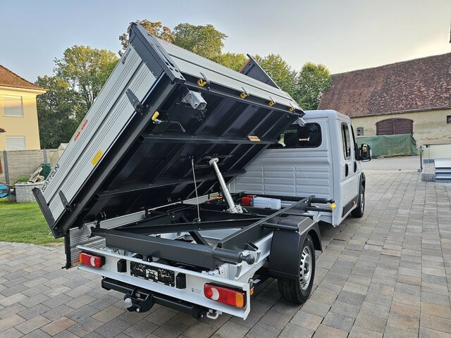 FIAT Ducato MAXI Serie 9.2 2025 DOKA 3-Seitenkiipper - Camion: photos 2 FIAT Ducato MAXI Serie 9.2 2025 DOKA 3-Seitenkiipper - Camion: photos 2