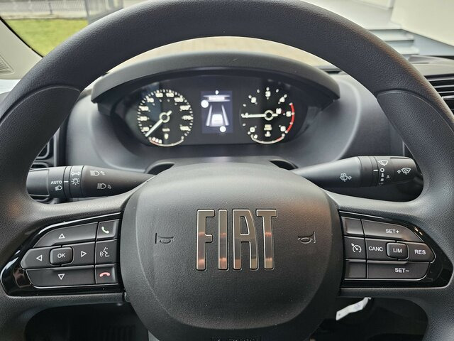 FIAT Ducato 35 Automatik L3H2 13m³ LED 260° CarPlay... - Fourgon utilitaire: photos 4 FIAT Ducato 35 Automatik L3H2 13m³ LED 260° CarPlay... - Fourgon utilitaire: photos 4