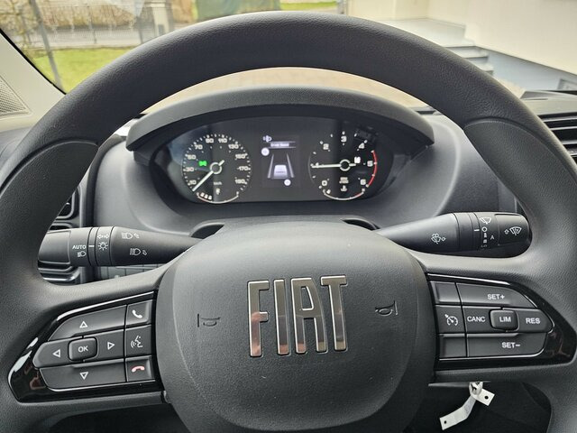 FIAT Ducato 35 L3H2 13m³ Klima Temp 260° Kamera PDC... - Fourgon utilitaire: photos 4 FIAT Ducato 35 L3H2 13m³ Klima Temp 260° Kamera PDC... - Fourgon utilitaire: photos 4