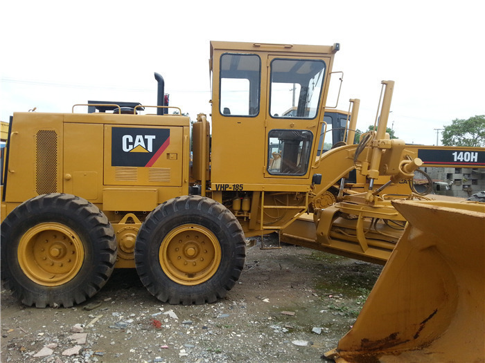 CAT 140H Grader - Niveleuse: photos 3 CAT 140H Grader - Niveleuse: photos 3
