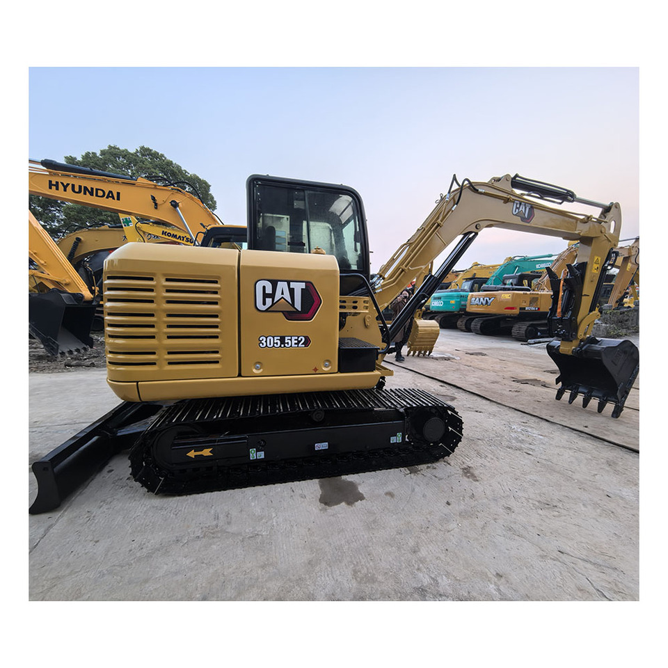 CAT 305.5E2 Excavator - Mini pelle: photos 1 CAT 305.5E2 Excavator - Mini pelle: photos 1