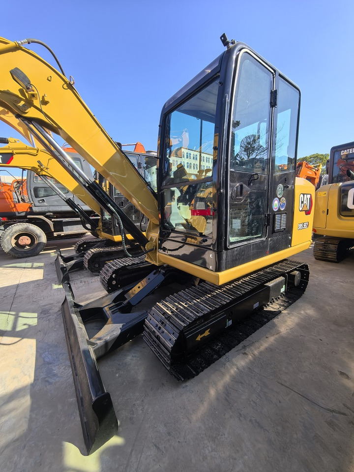 CAT 305.5E2 Excavator - Pelle sur chenille: photos 2 CAT 305.5E2 Excavator - Pelle sur chenille: photos 2