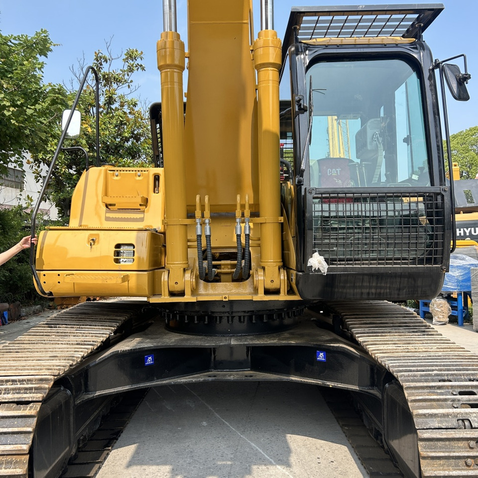 CAT 325C - Pelle sur chenille: photos 3 CAT 325C - Pelle sur chenille: photos 3