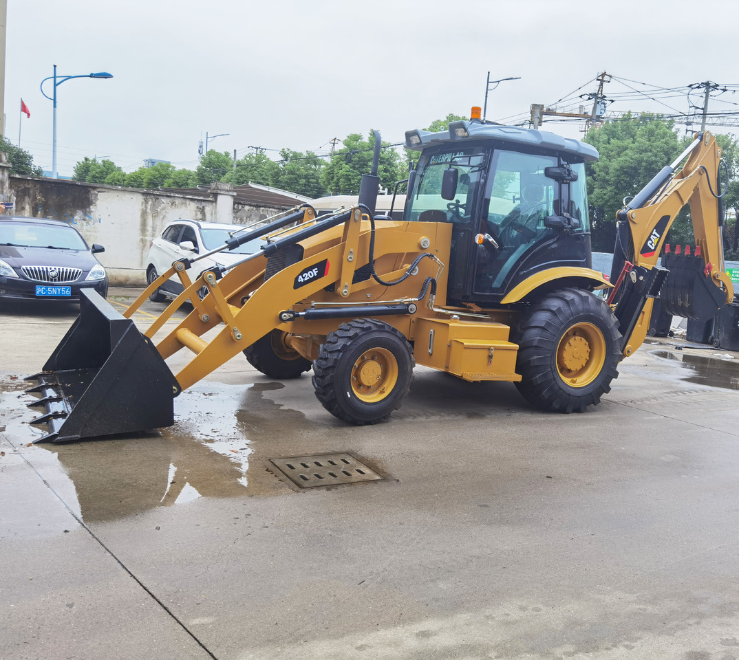 CAT 420F Backhoe Loader - Tractopelle: photos 1 CAT 420F Backhoe Loader - Tractopelle: photos 1
