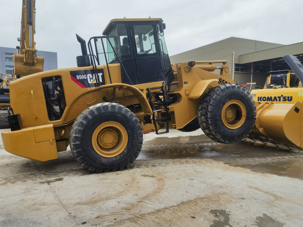 CAT 950G Wheel Loader - Chargeuse sur pneus: photos 1 CAT 950G Wheel Loader - Chargeuse sur pneus: photos 1
