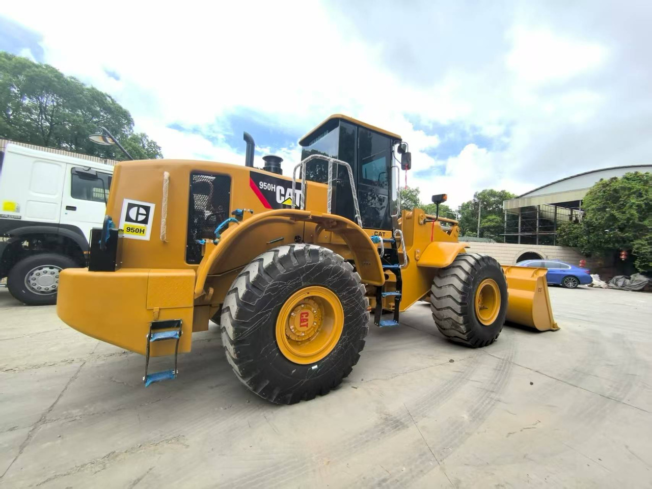 CAT 950H Loader - Chargeuse sur pneus: photos 3 CAT 950H Loader - Chargeuse sur pneus: photos 3