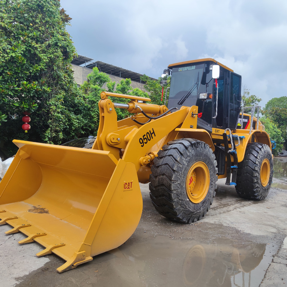 CAT 950H Loader - Chargeuse sur pneus: photos 2 CAT 950H Loader - Chargeuse sur pneus: photos 2