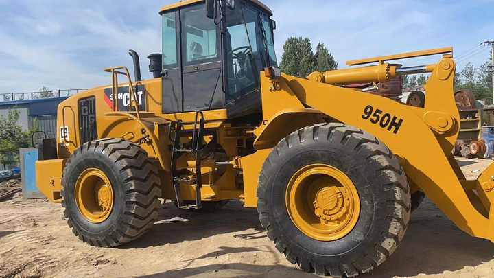 CAT 950H Loader - Chargeuse sur pneus: photos 2 CAT 950H Loader - Chargeuse sur pneus: photos 2