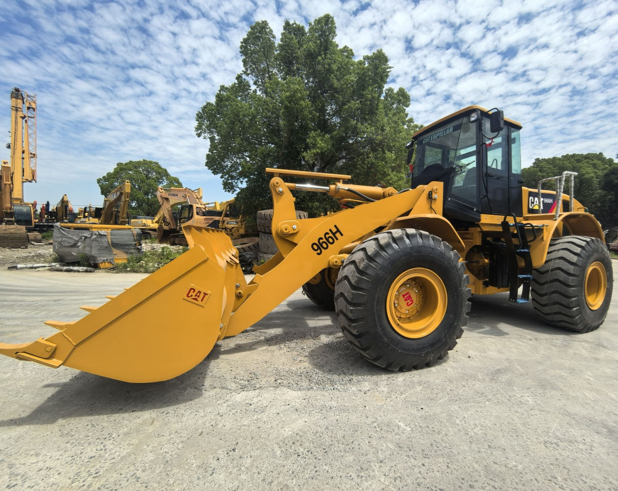 CAT 966H - Chargeuse sur pneus: photos 1 CAT 966H - Chargeuse sur pneus: photos 1