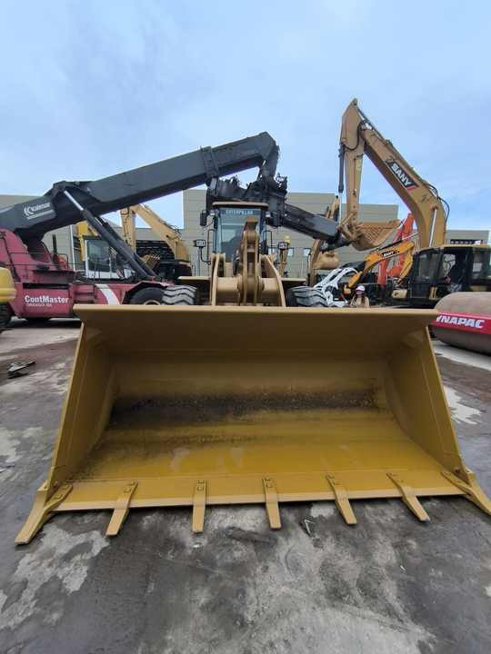CAT 966H - Chargeuse sur pneus: photos 5 CAT 966H - Chargeuse sur pneus: photos 5