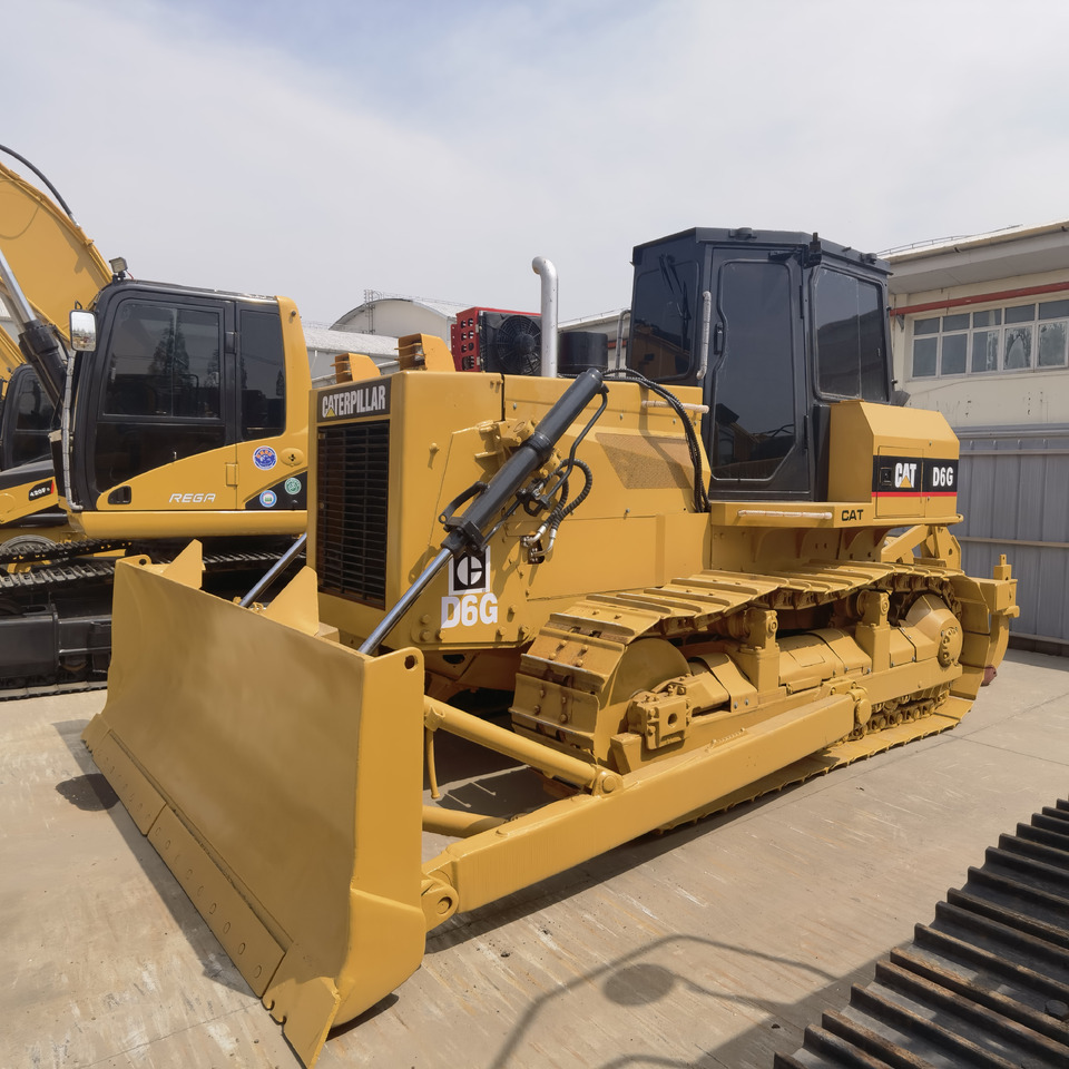 CAT D6G BullDozer - Bulldozer: photos 5 CAT D6G BullDozer - Bulldozer: photos 5