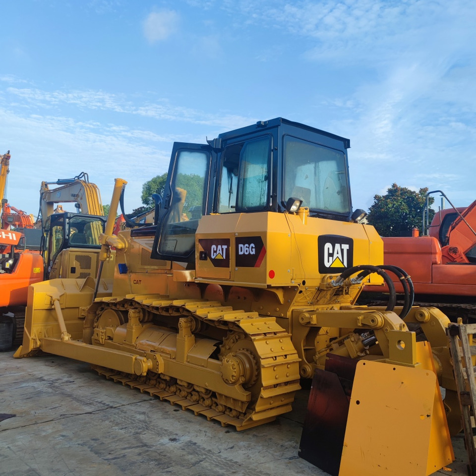 CAT D6G Bulldozer - Bulldozer: photos 2 CAT D6G Bulldozer - Bulldozer: photos 2