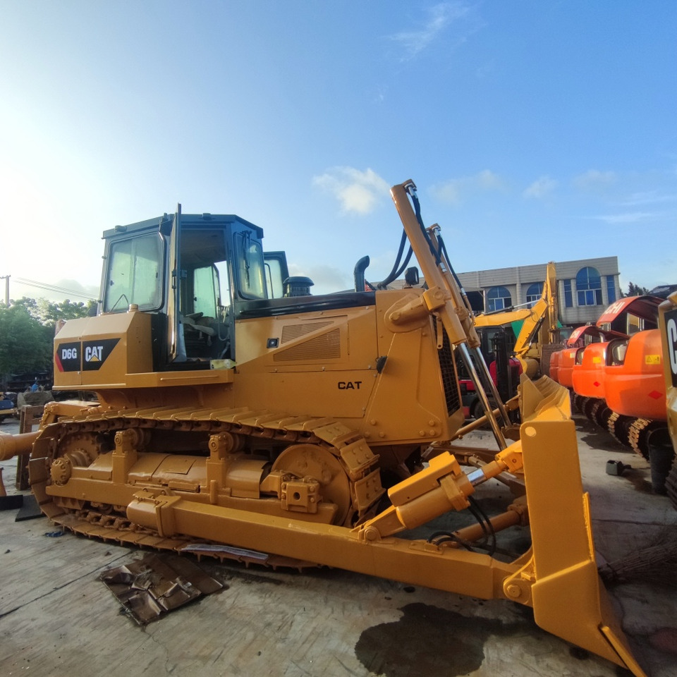 CAT D6G Bulldozer - Bulldozer: photos 5 CAT D6G Bulldozer - Bulldozer: photos 5