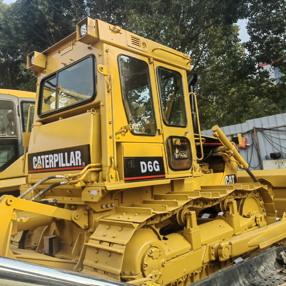 CAT D6G Bulldozer - Bulldozer: photos 2 CAT D6G Bulldozer - Bulldozer: photos 2