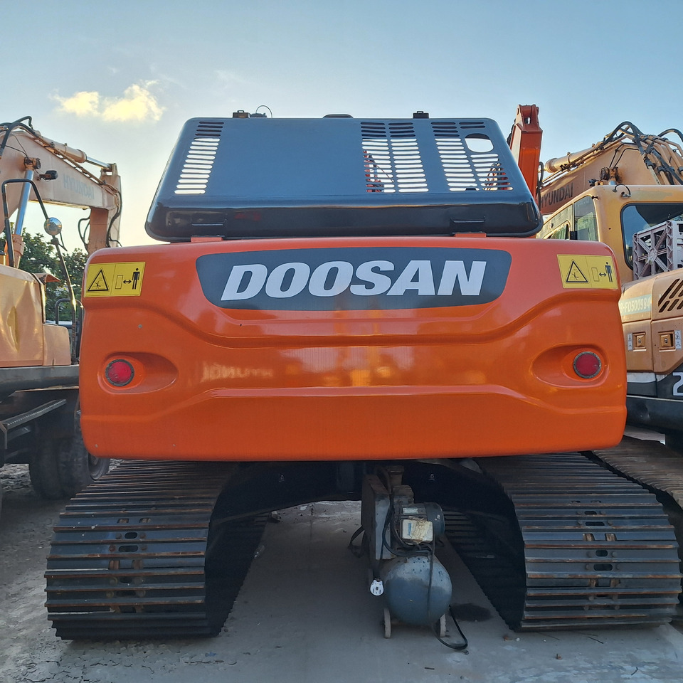 Doosan Dx225 LC-9C Crawler Excavator - Pelle sur chenille: photos 2 Doosan Dx225 LC-9C Crawler Excavator - Pelle sur chenille: photos 2