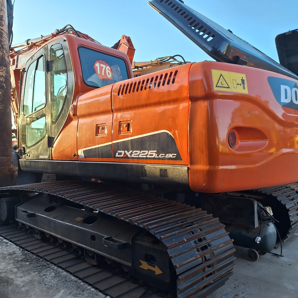 Doosan Dx225 LC-9C Crawler Excavator - Pelle sur chenille: photos 5 Doosan Dx225 LC-9C Crawler Excavator - Pelle sur chenille: photos 5