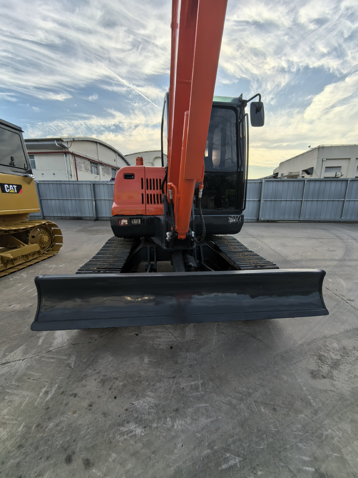Doosan Dx60 Crawler Excavator - Pelle sur chenille: photos 5 Doosan Dx60 Crawler Excavator - Pelle sur chenille: photos 5