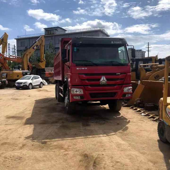 Good Condition 30 Ton 20 Ton Dump Truck 10 Wheeler Sinotruk Howo Used Dumper Truck Tipper 6x4 - Camion benne: photos 4 Good Condition 30 Ton 20 Ton Dump Truck 10 Wheeler Sinotruk Howo Used Dumper Truck Tipper 6x4 - Camion benne: photos 4