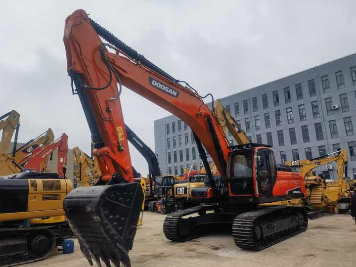 Good Condition Used Excavators Japan Used Excavator DOOSAN DX340LCA Hydraulic Crawler Digger Excavator for Sale - Pelle sur chenille: photos 4 Good Condition Used Excavators Japan Used Excavator DOOSAN DX340LCA Hydraulic Crawler Digger Excavator for Sale - Pelle sur chenille: photos 4