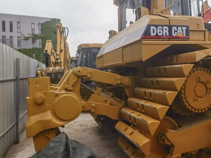 Good Price Cheap used caterpillar cat D6R bulldozer used bulldozers cat - Bulldozer: photos 4 Good Price Cheap used caterpillar cat D6R bulldozer used bulldozers cat - Bulldozer: photos 4