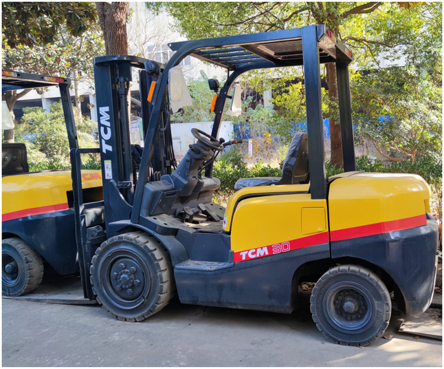 Good condition and high performance TCM FD30 used forklift with good condition on hot sale - Chariot élévateur diesel: photos 1 Good condition and high performance TCM FD30 used forklift with good condition on hot sale - Chariot élévateur diesel: photos 1