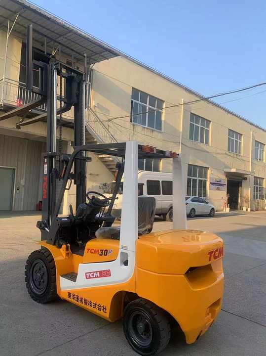 High Performance and good quality Used tcm FD30 forklift TCM FD30 for sale in shanghai china - Chariot élévateur diesel: photos 5 High Performance and good quality Used tcm FD30 forklift TCM FD30 for sale in shanghai china - Chariot élévateur diesel: photos 5